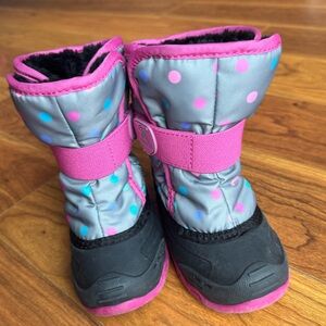 Kamik snow boots toddler 8